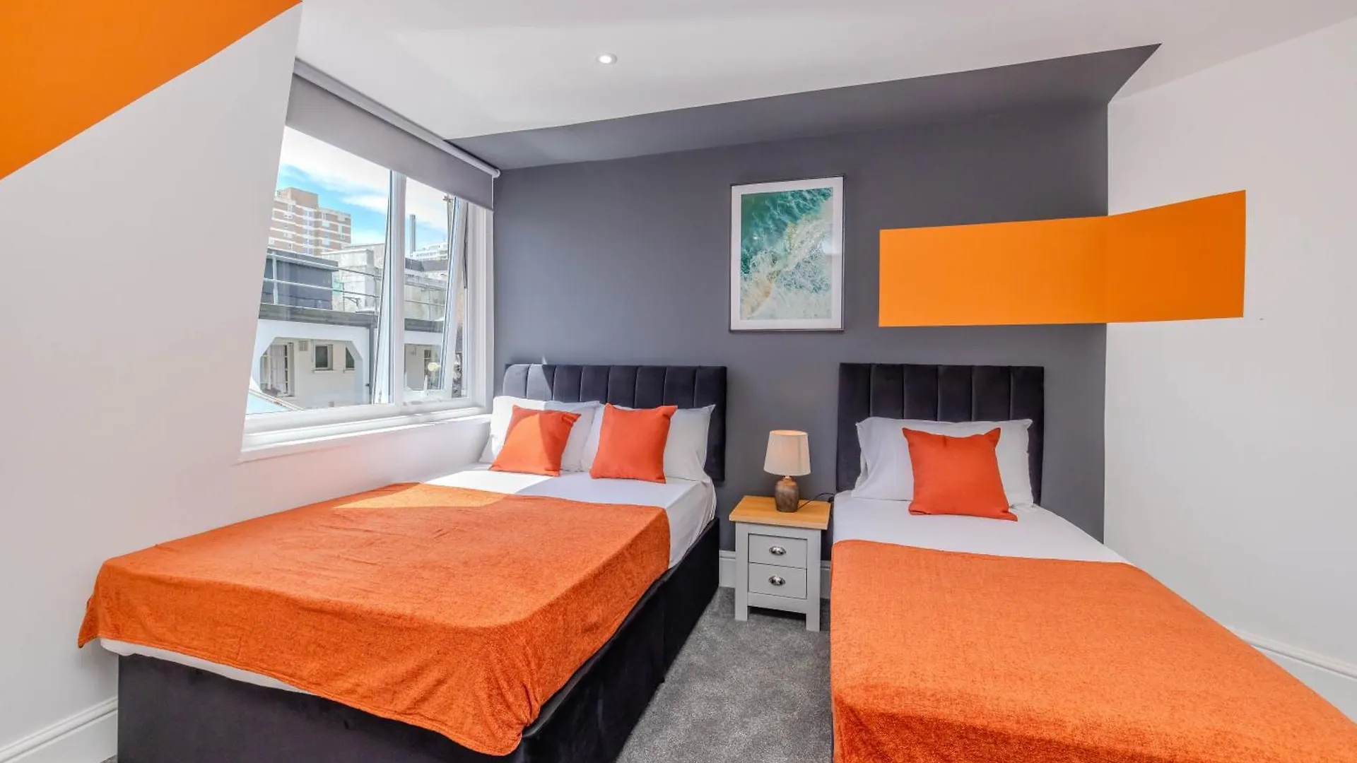 Perfect Holiday Apartment I 3 Bedroom I Next To Beach I Sleep 10 Brighton