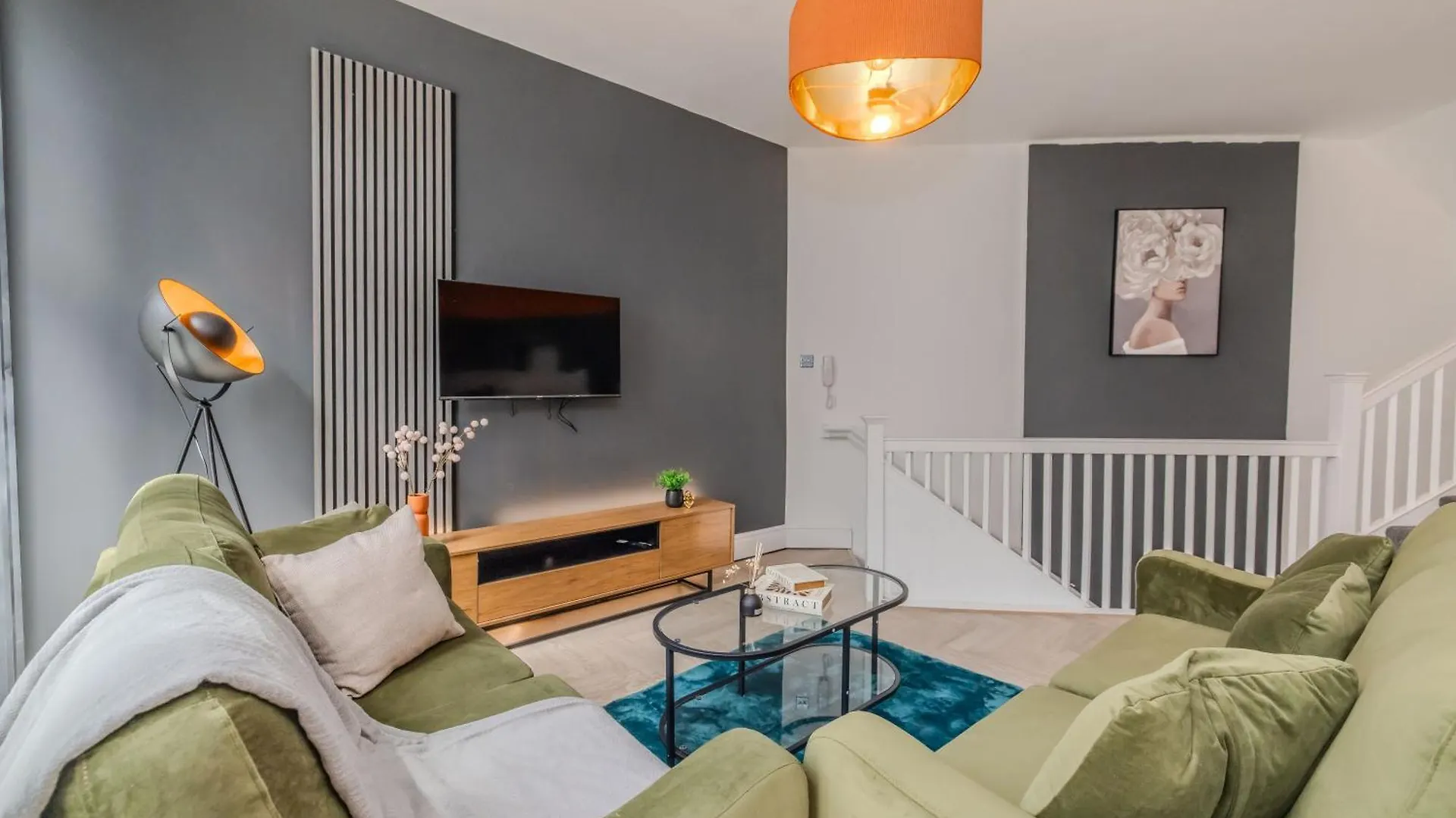 Perfect Holiday Apartment I 3 Bedroom I Next To Beach I Sleep 10 브라이턴 영국