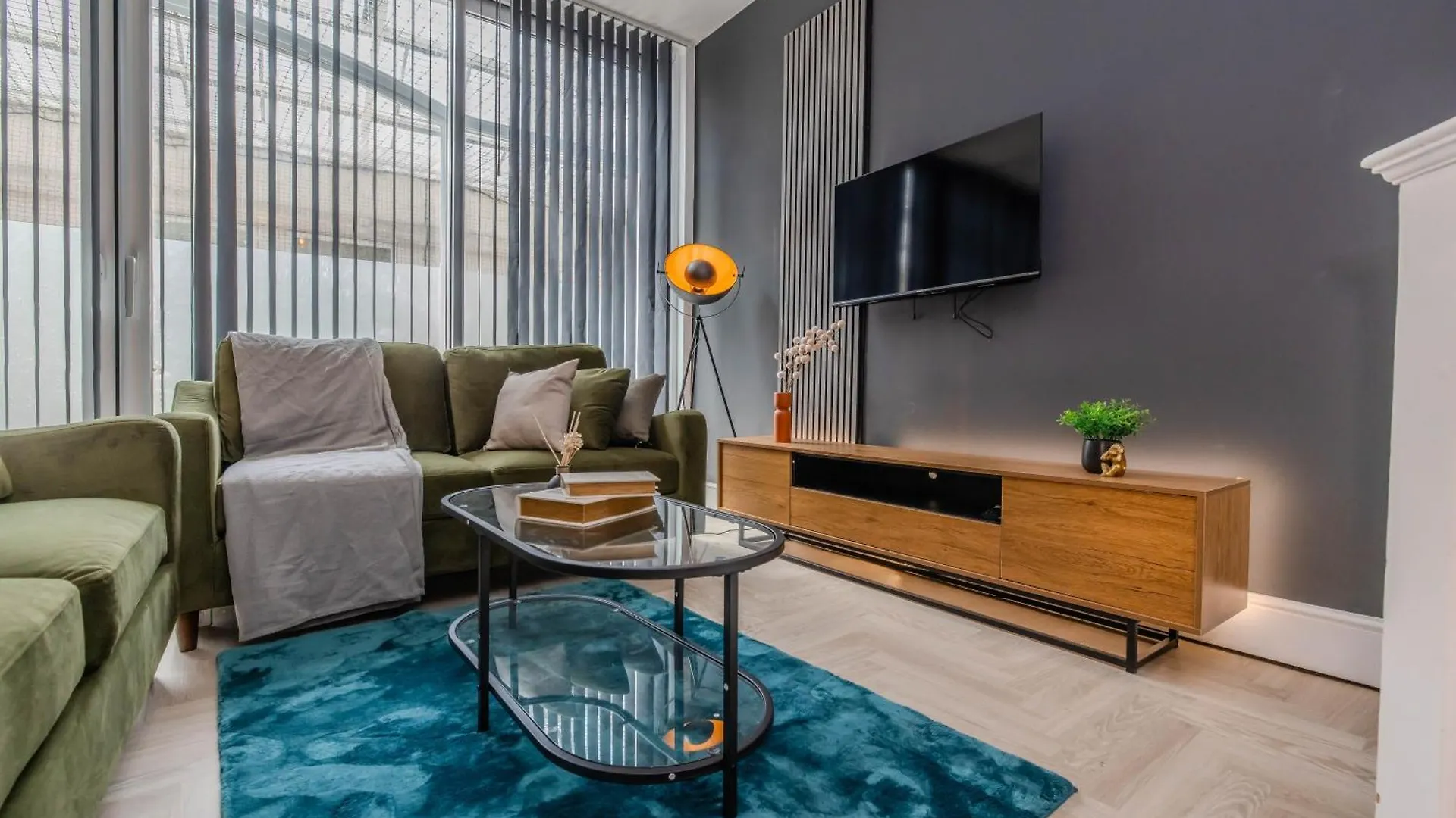 Perfect Holiday Apartment I 3 Bedroom I Next To Beach I Sleep 10 브라이턴